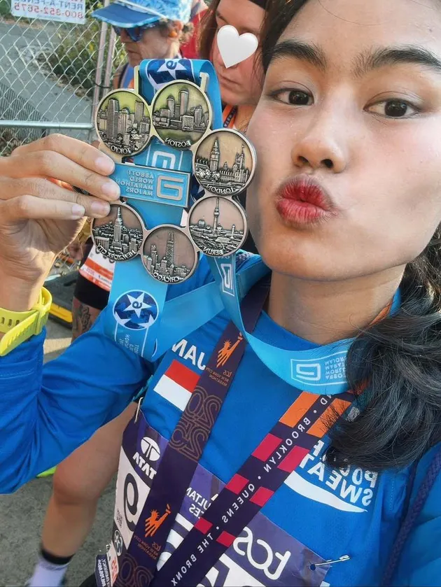 Potret Namira Adjani jadi Six Star Finisher Perempuan Termuda Indonesia