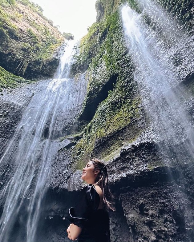 8 Photos of Naysilla Mirdad, the Star of the Soap Opera 'TERTAWAN HATI' who Likes Outdoor Activities, from Diving to Bungee Jumping