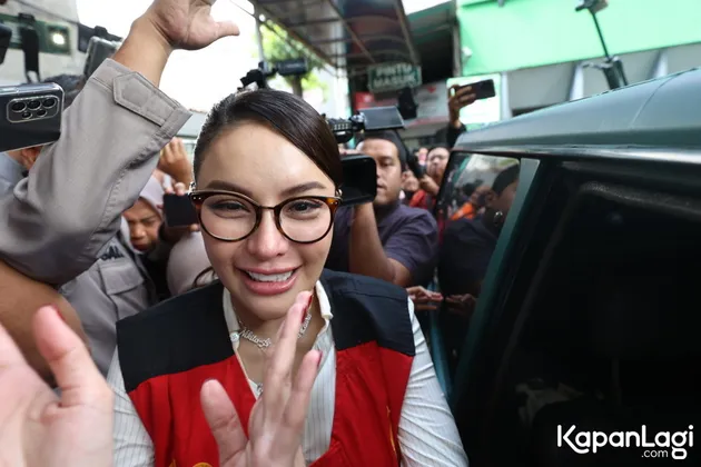 Nikita Mirzani Sidang Tantang Reza Gladys