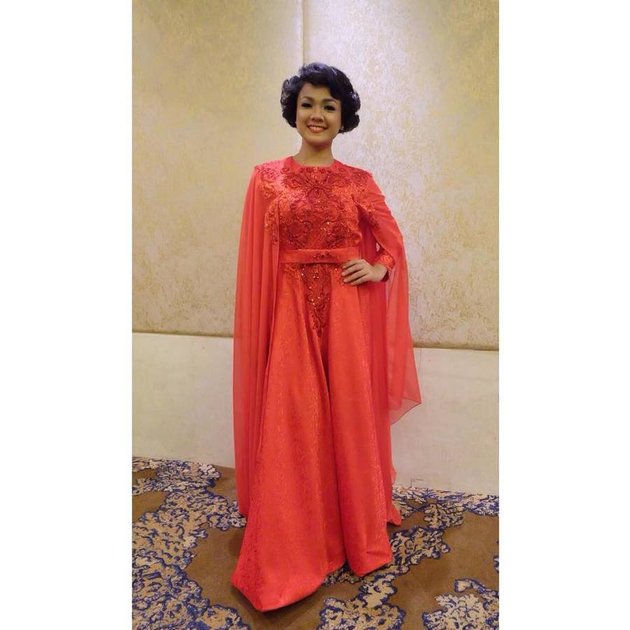 8 Portraits of Nirina Zubir Wearing a Dress, More Beautiful and Elegant - Earn Praise from Netizens