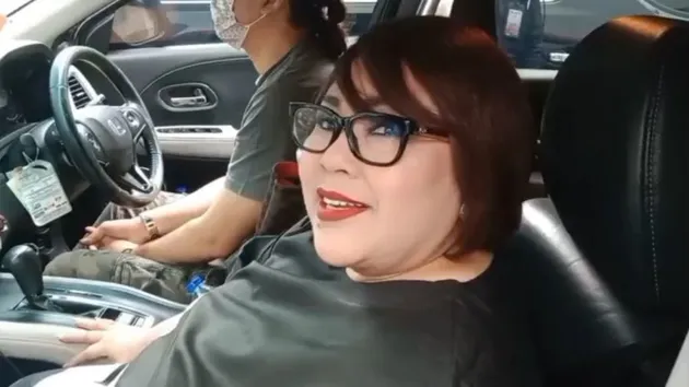 Nunung Operasi Kanker Payudara Rambut Palsu Wig