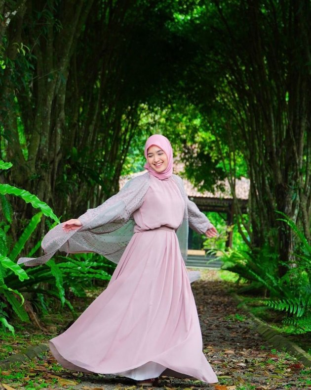 8 Photos of Cut Syifa's Outfits in 'TAJWID CINTA' that Can Be an Inspiration During Ramadan, Always Stylish Without Leaving the Graceful Impression