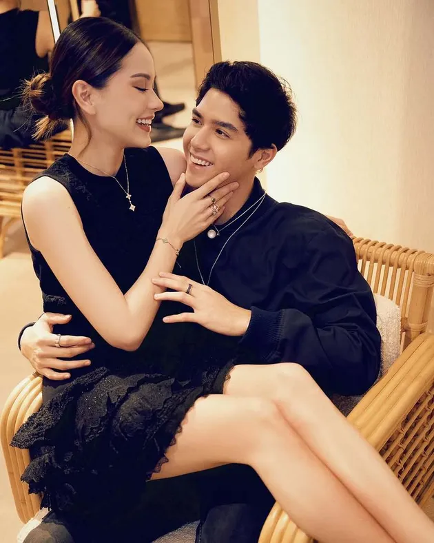 selebritis rayakan Valentine