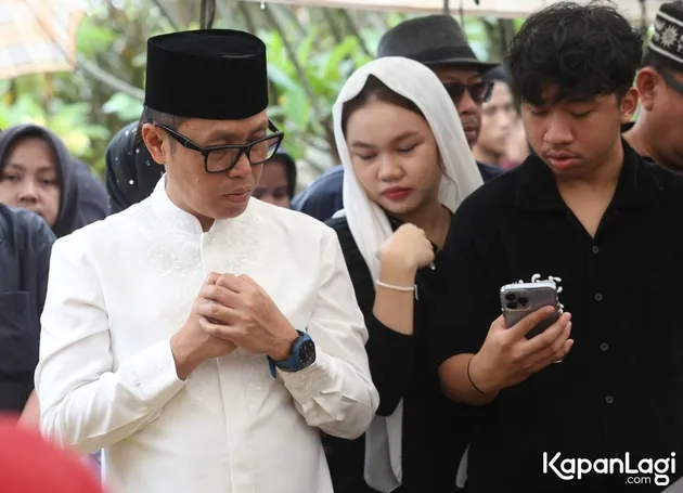 Pemakaman Nurul Qomar Meninggal
