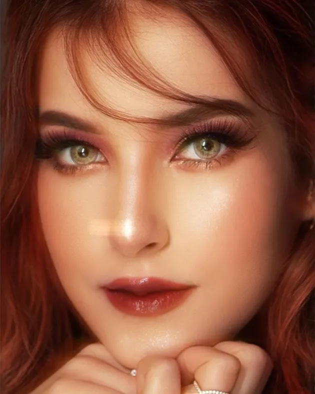 Tasya Farasya Rambut Merah