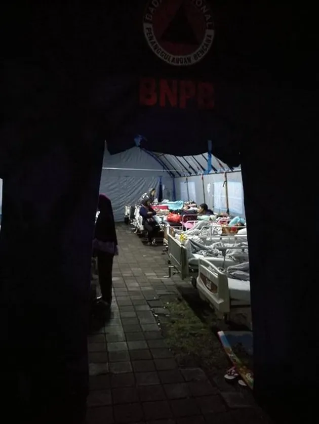 gempa lombok, gempa besar lombok, keadaan lombok