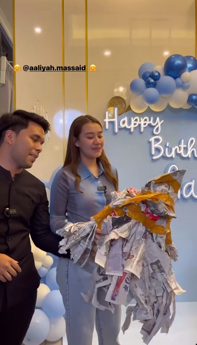 8 Portraits of Aaliyah Massaid's 22nd Birthday Celebration, Receives Sweet Surprise from Thariq Halilintar