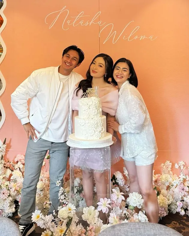 Perayaan Ultah Nastasha Wilona