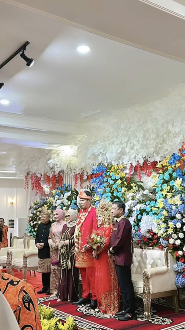 8 Portraits of the Wedding of Siti Mamduhah, the Daughter of Vice President Ma'ruf Amin - Wearing Siger Sunda Makes You Stunned!