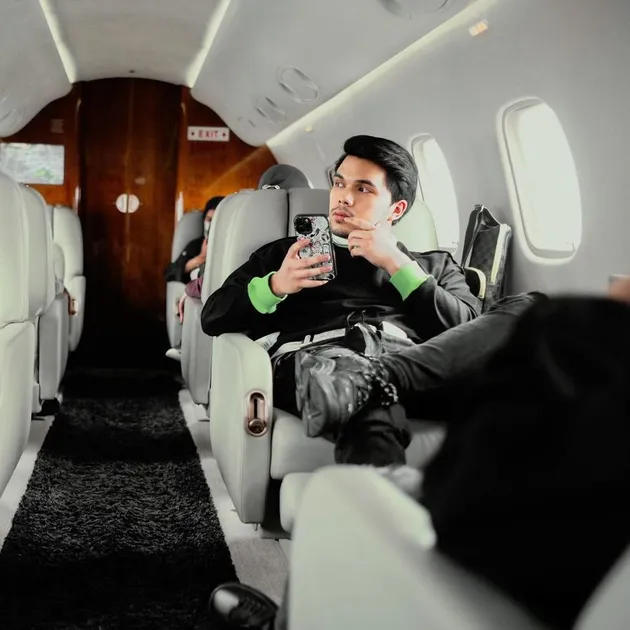 Thariq Halilintar - Fuji