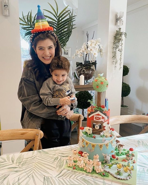 8 Photos of Zenecka's Birthday Celebration, Carissa Putri's Youngest Son who is Handsome and Foreign-Looking