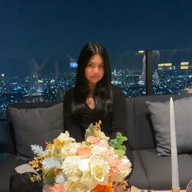 8 Portraits of Almira Putri AHY's 14th Birthday Party, Held Luxuriously at a Restaurant with City View - Netizens Focus on Annisa Pohan
