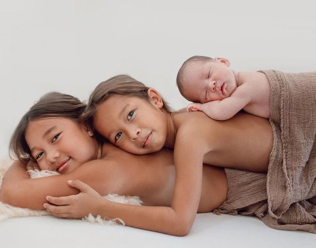 8 Portraits of Baby Kiyoji's Photoshoot, Jennifer Bachdim's Third Child, Handsome Western Face Similar to Irfan Bachdim