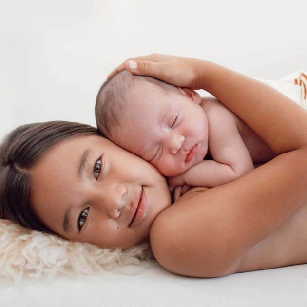 8 Portraits of Baby Kiyoji's Photoshoot, Jennifer Bachdim's Third Child, Handsome Western Face Similar to Irfan Bachdim