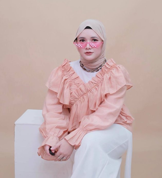 8 Latest Photoshoot Portraits of Fikoh LIDA, Labeeqa's Beauty Captivates Attention