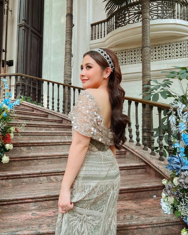 8 Portraits of Prilly Latuconsina as Bridesmaid at Her Friend's Wedding, Her Beauty is not Inferior to the Bride