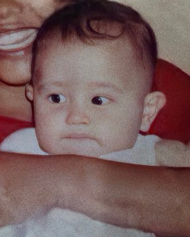 8 Portraits of Prilly Latuconsina When She Was Still a Baby, Cute and Adorable Round Cheeked Face Like Mochi Becomes the Highlight
