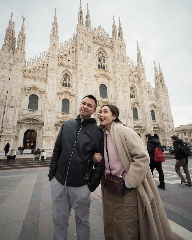 8 Photos of Raffi Ahmad and Nagita Slavina Vacationing in Italy, Visiting the Lamborghini Museum and Meeting Valentino Rossi