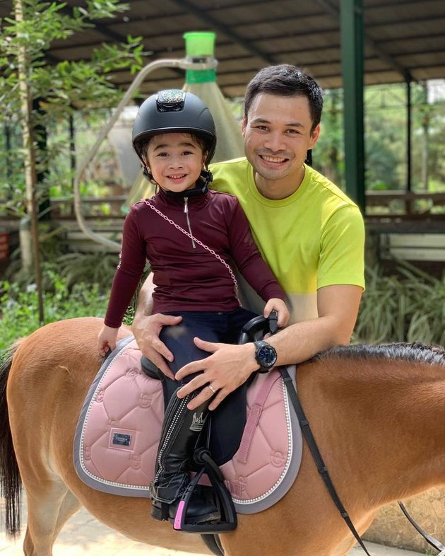 8 Portraits of Raqeema, Nabila Syakieb's Eldest Daughter, who is now 5 Years Old and even more Adorable, Skilled in Horse Riding since a Young Age