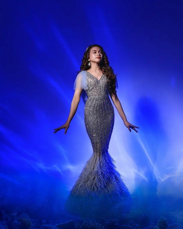 8 Photos of Rara LIDA during 'Little Mermaid' Photoshoot, Looking Beautiful in a Shimmering Dress - Netizens: Sumatra Mermaid