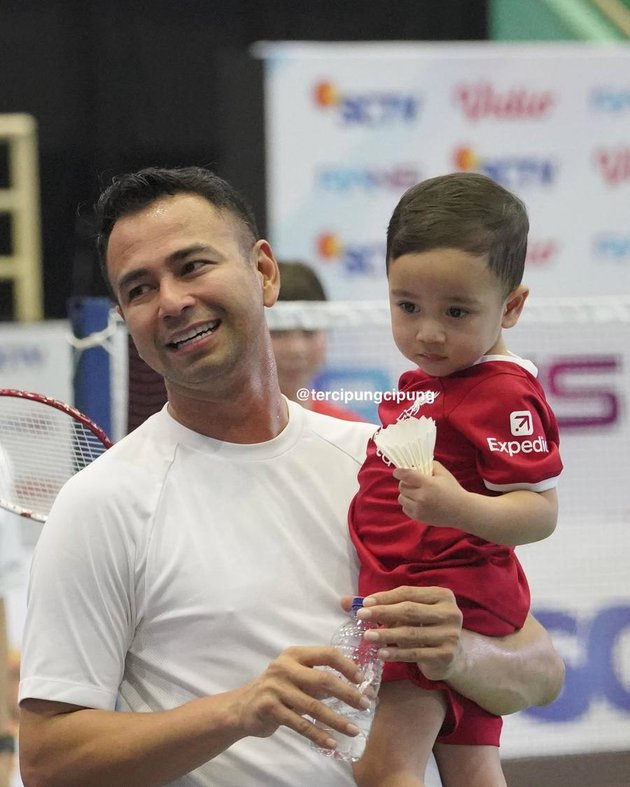 8 Portraits of Rayyanza 'Cipung' Learning to Play Badminton in TOSI Season 2, So Adorable!