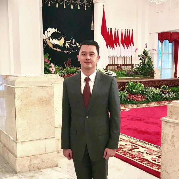 8 Portraits of Ridwan, Prabowo's Personal Secretary, Who is Handsome and Just Held an Engagement