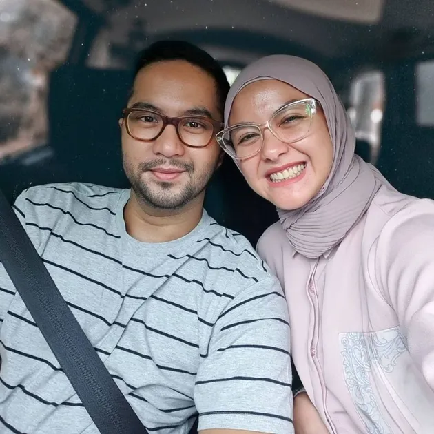 Revalina S Temat Suami Mesra