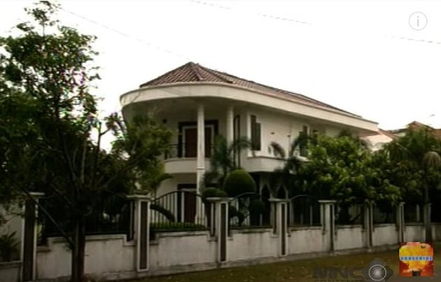 8 Pictures of Rita Sugiarto's Old House, The Building is Magnificent - Built on a Land Area of 1000 Meters