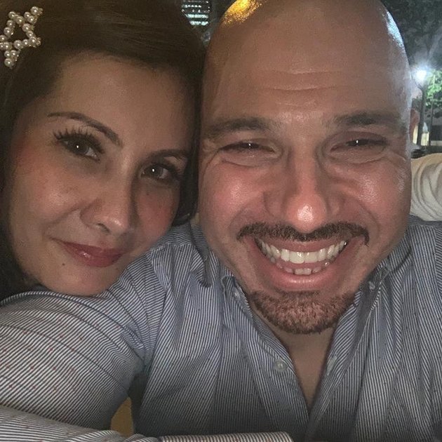 8 Potret Sajad Ukra Mantan Nikita Mirzani Dengan Istri ...