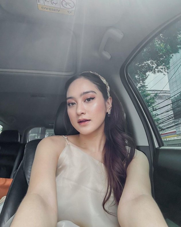 8 Photos of Salshabilla Adriani, Star of the Soap Opera 'BIDADARI SURGAMU', Fasting on the First Day, Breaking the Fast with Various Dishes with Mother and Sister