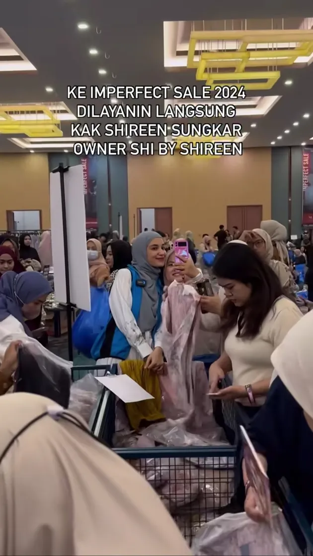 Shireen Sungkar Jadi Pelayan