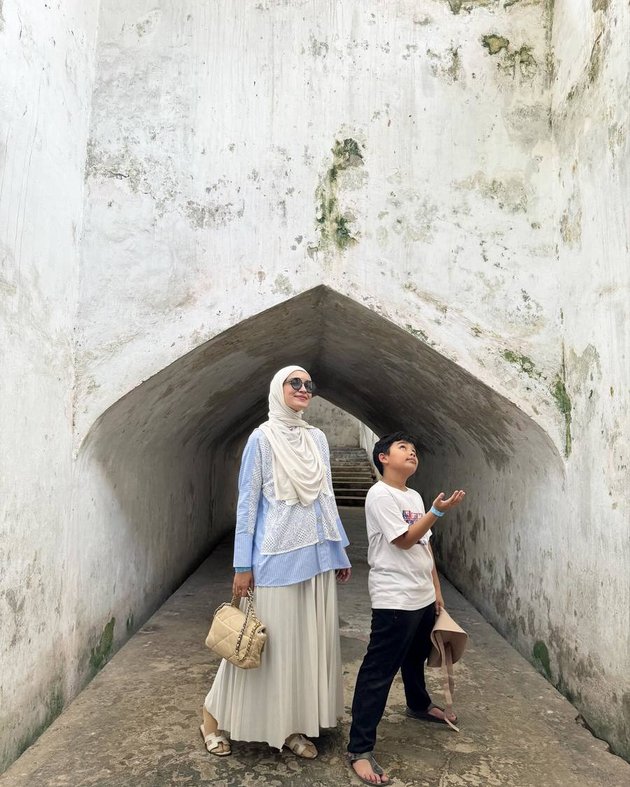 8 Photos of Shireen Sungkar Traveling to Jogja, Revealing Adam's Unique Hobby as the Eldest Child