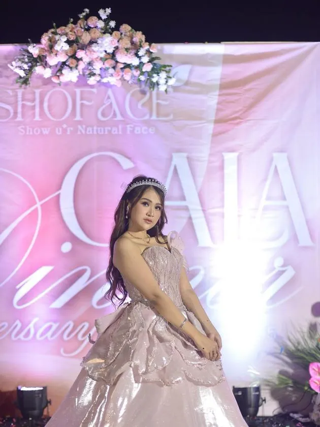 Shofi WJ peragaan busana