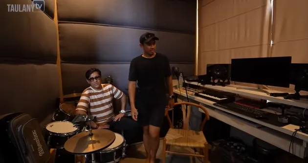 Studio Ayudia Bing Slamet dan Ditto Percussion 