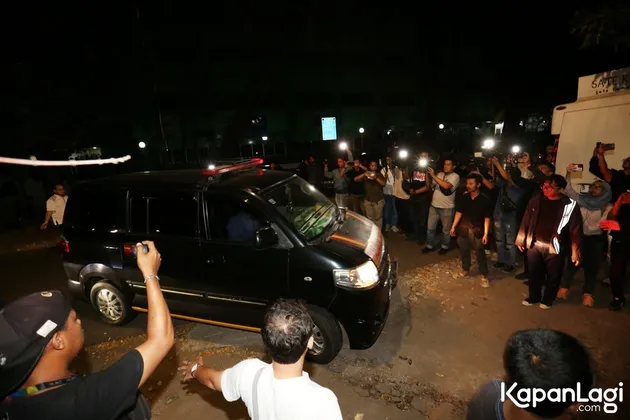 Puput Novel Meninggal Dunia