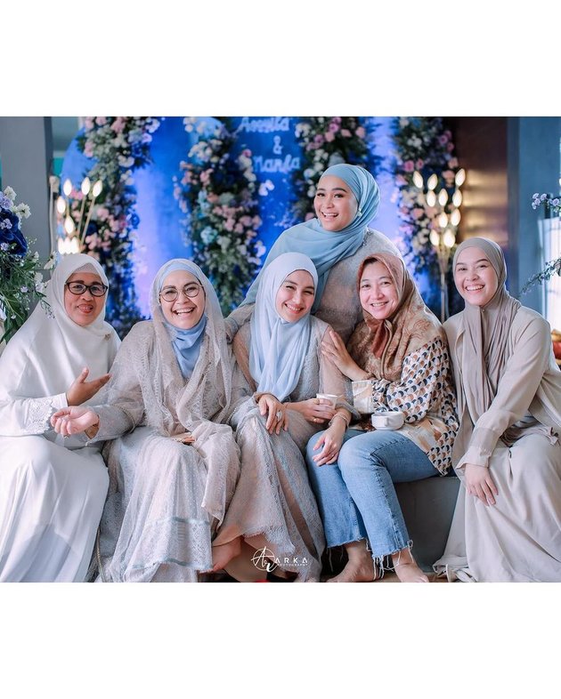 8 Portraits of Seven-Month Celebration of Ayu Ting Ting's Younger Sibling's Pregnancy, Held Simply at Home - The Baby is a Boy