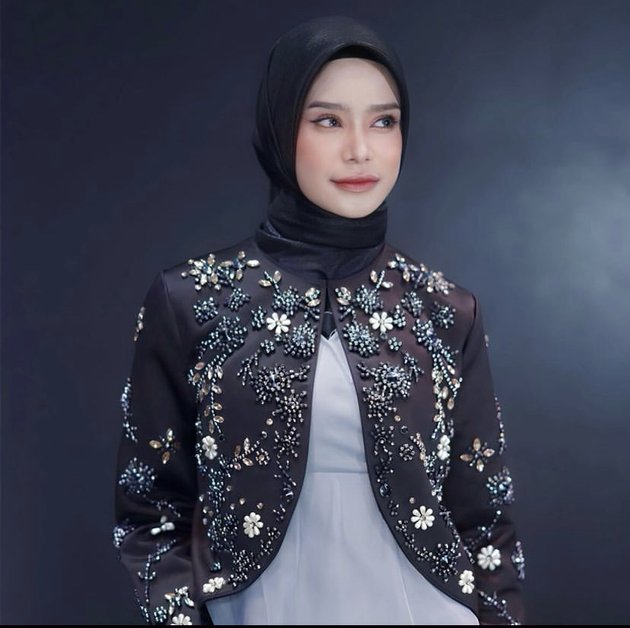 8 Portraits of Janna LIDA's Response to Being Matched with Izzat Ramlee by Netizens