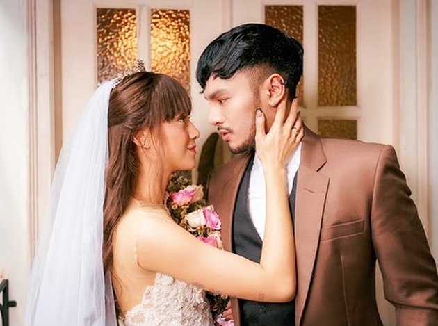 8 Latest Photos of Dara The Virgin After a Long Disappearance, Showing Intimate Photos Wearing Wedding Dress with Her Lover