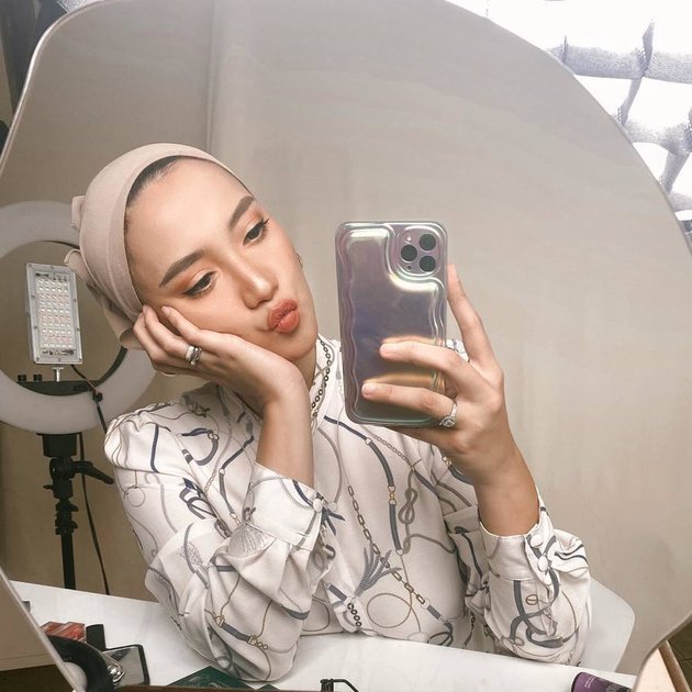 8 Latest Photos of Erica Putri, Citra Kirana's Sister, Still Beautiful and Stylish After Becoming a Mother