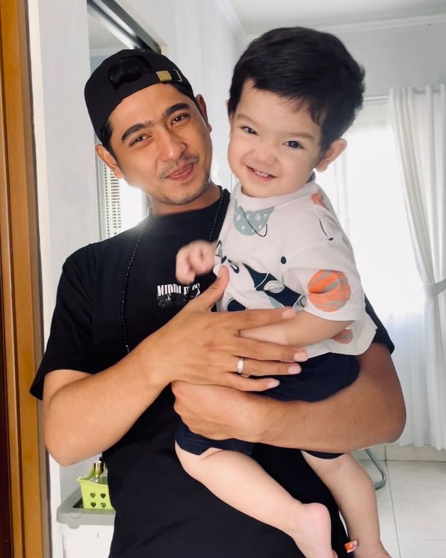 8 Latest Portraits of Ibrahim Jalal, Arya Saloka's Son, His Handsome Face Almost Resembles His Father - Cute Chubby Cheeks Make Netizens Adore