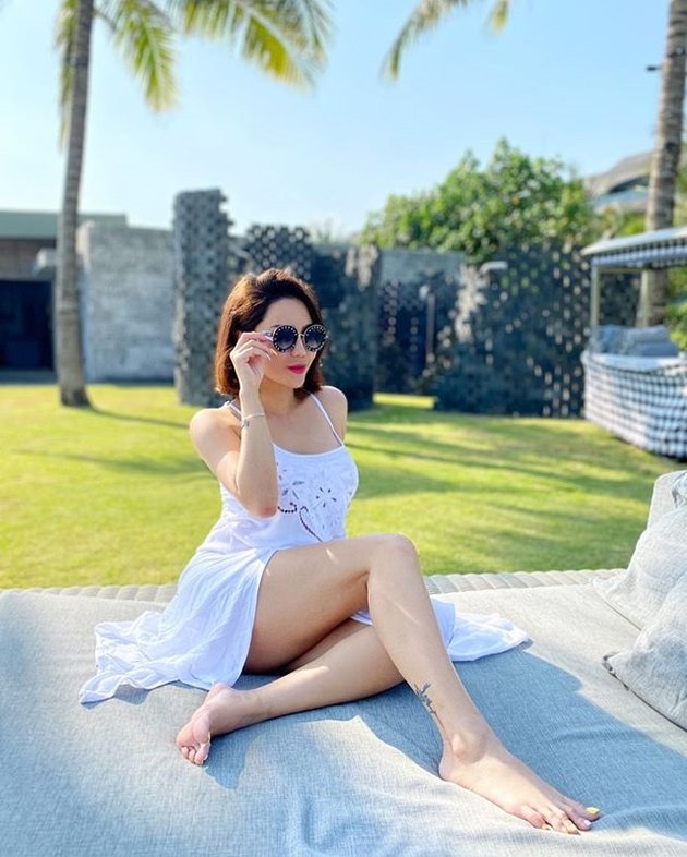 8 Latest Photos of Vicky, Bunga Zainal's Sister who Remains Beautiful and Hot at 38 Years Old
