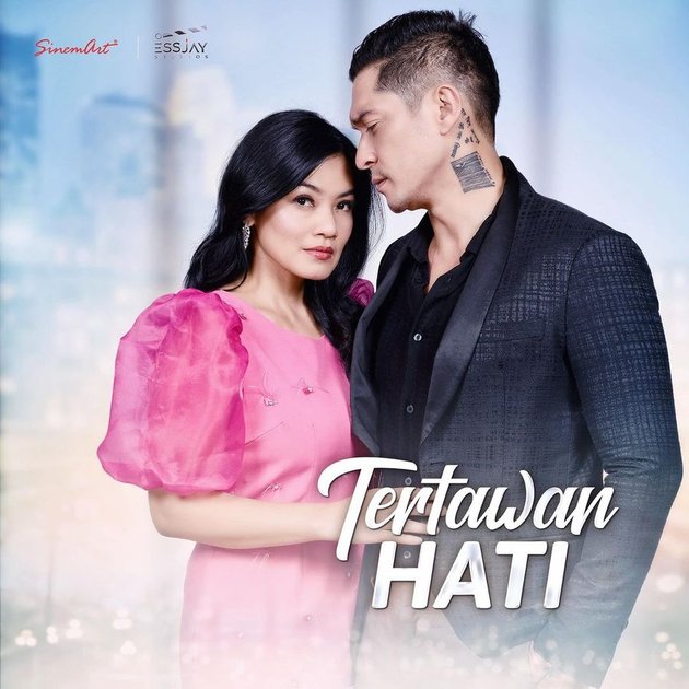 8 Portraits of Titi Kamal Getting Married in the Soap Opera 'TERTAWAN HATI', Harmoniously Standing with Miller Khan - Becoming a Charming Sundanese Bride