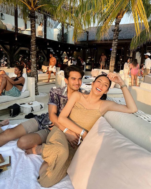 8 Potret Tyas Mirasih And Tengku Tezi Honeymoon in Bali, Their Intimacy Successfully Makes Us Swoon