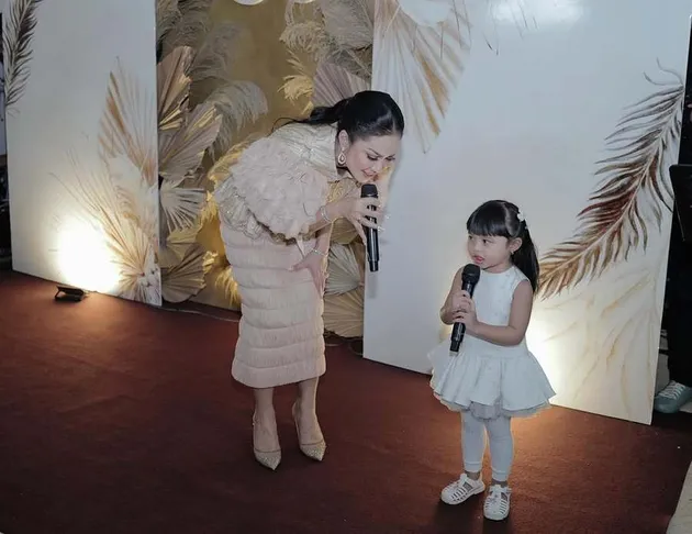 Perayaan ulang Tahun Raul Lemos ke-55