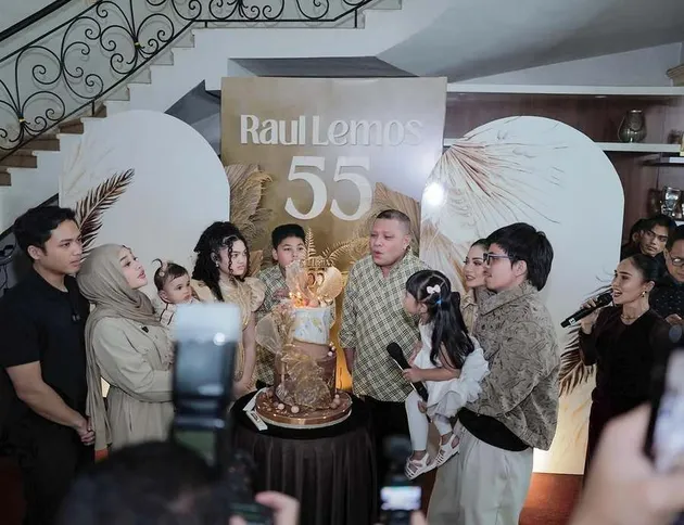 Perayaan ulang Tahun Raul Lemos ke-55