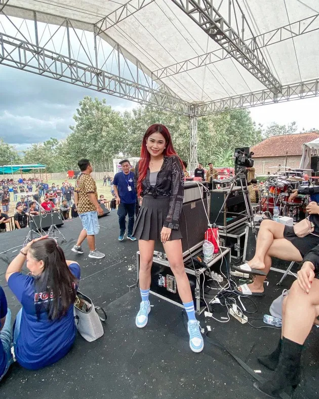 Veronica Dantik Pedangdut Bersuara Apik