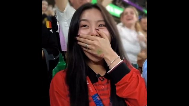 8 Photos of Wheein MAMAMOO Watching the South Korean National Team Live at the 2022 World Cup, Hysterical During Last Minute Goal