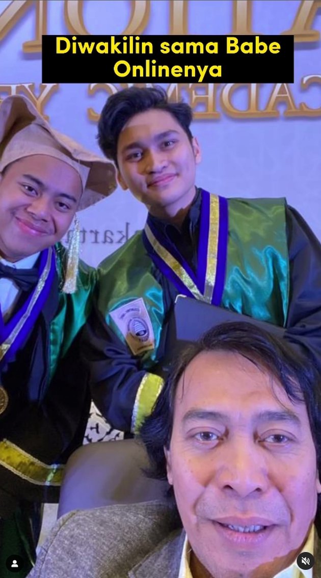 8 Photos of Gavin Daffa's High School Graduation, Not Accompanied by Arie Untung and Fenita