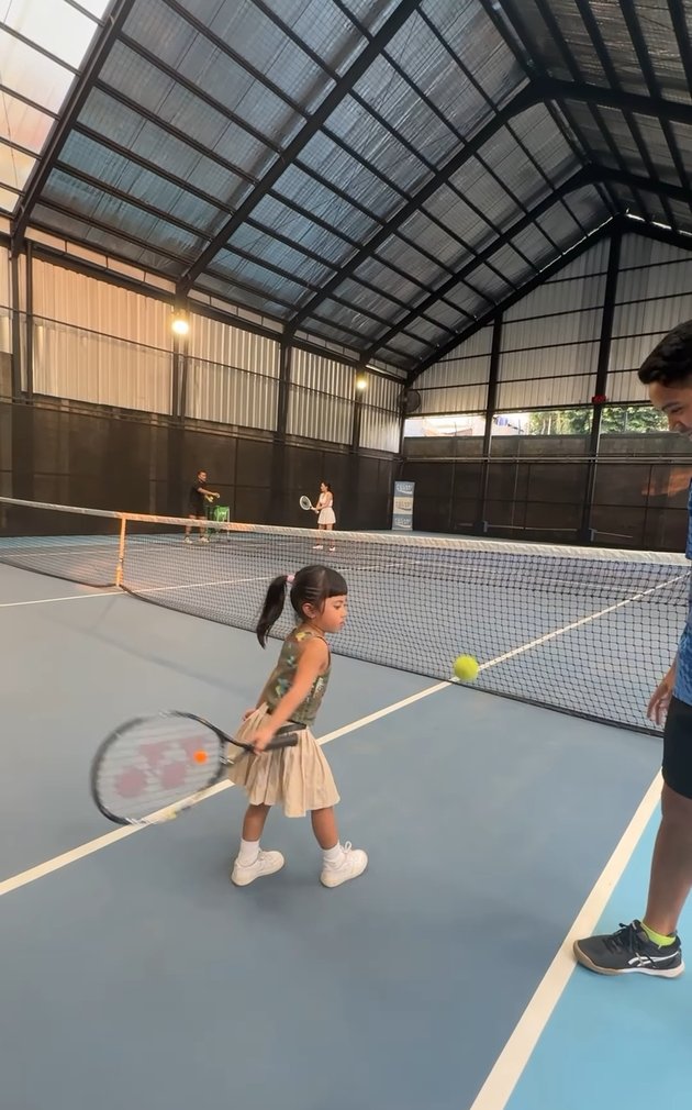 8 Photos of Xabiru, Rachel Vennya's Son, Playing Tennis for the First Time at 6 Years Old