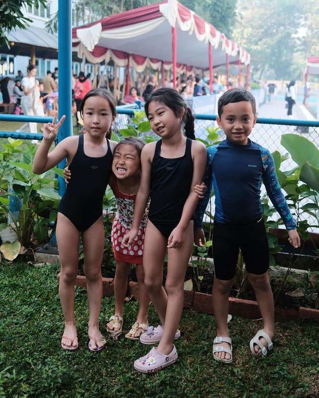 8 Photos of Xabiru Winning Second Place in Swimming Competition, Rachel Vennya's Support Never Fades